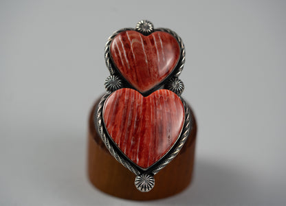 Red Spiny Oyster Two Hearts Ring | Size 6.75