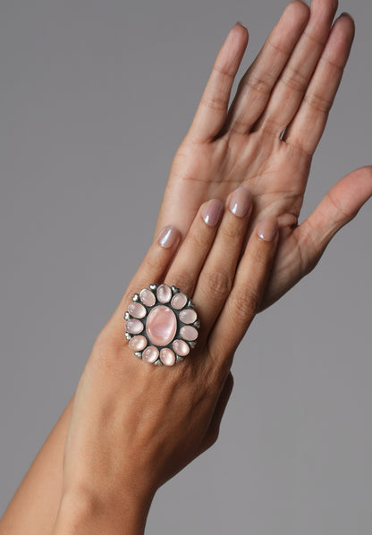 Pink Mother of Pearl and Mussel Ring with heart accents | Size 7.5
