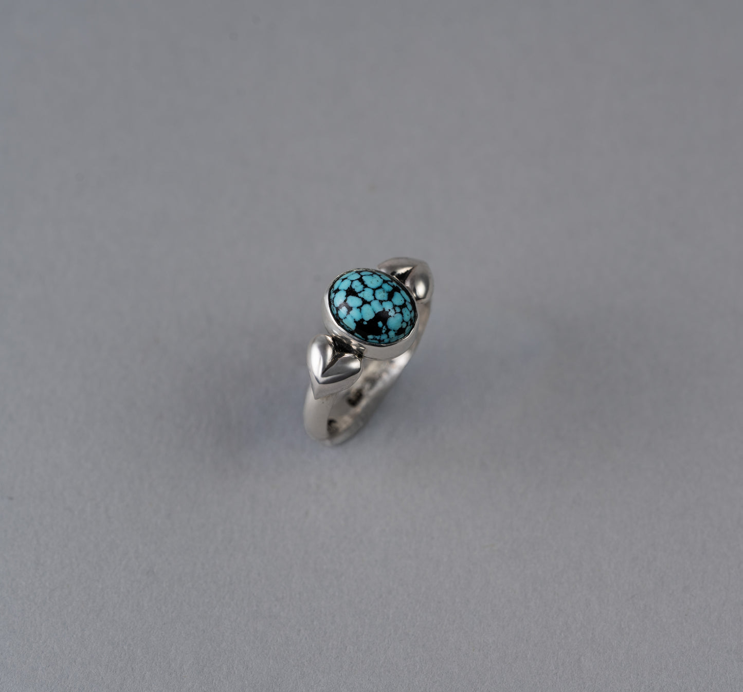 Kingman web turquoise with silver hearts ring - Size 7